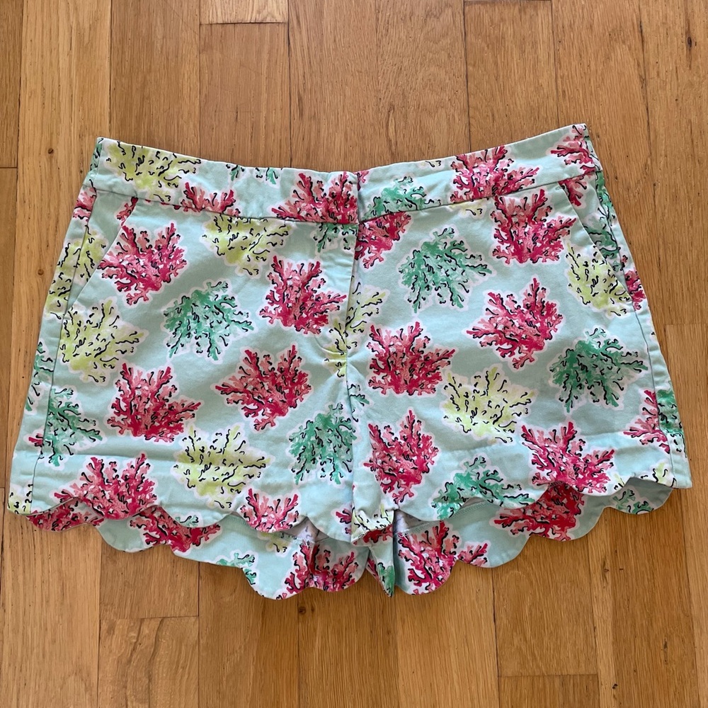 Crown & Ivy Women’s Shorts with Scalloped Hem